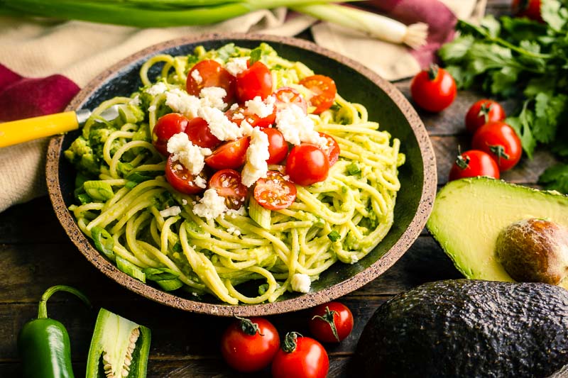 Spicy-Avocado-Pasta vegan & gesund Ernährung fit frisch schaffhausen